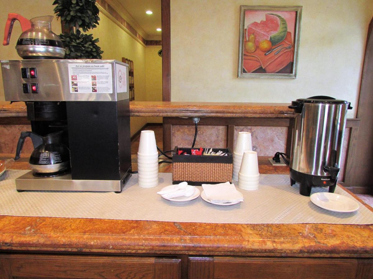 Western Del Rio Express Hotel 4*