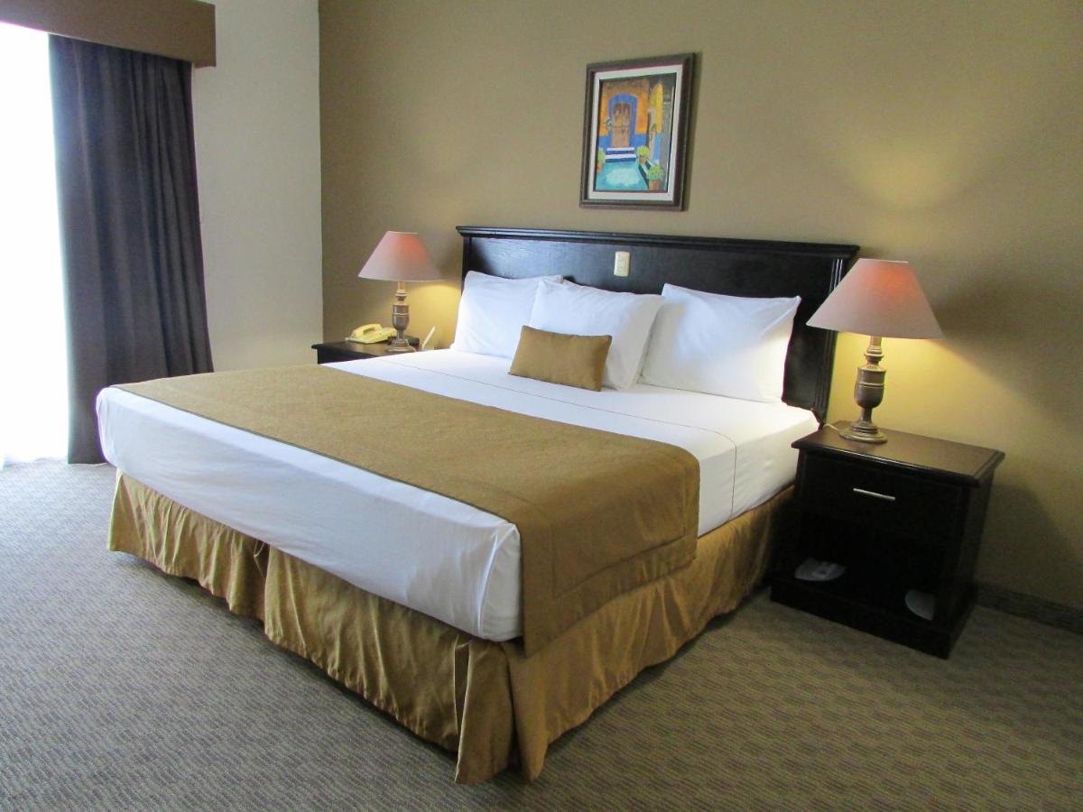 Hotel Western Del Rio Express