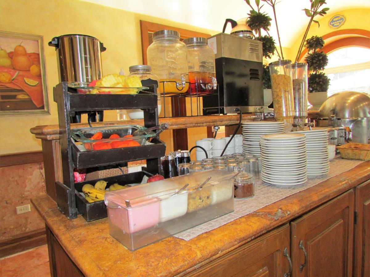 Hotel Western Del Rio Express