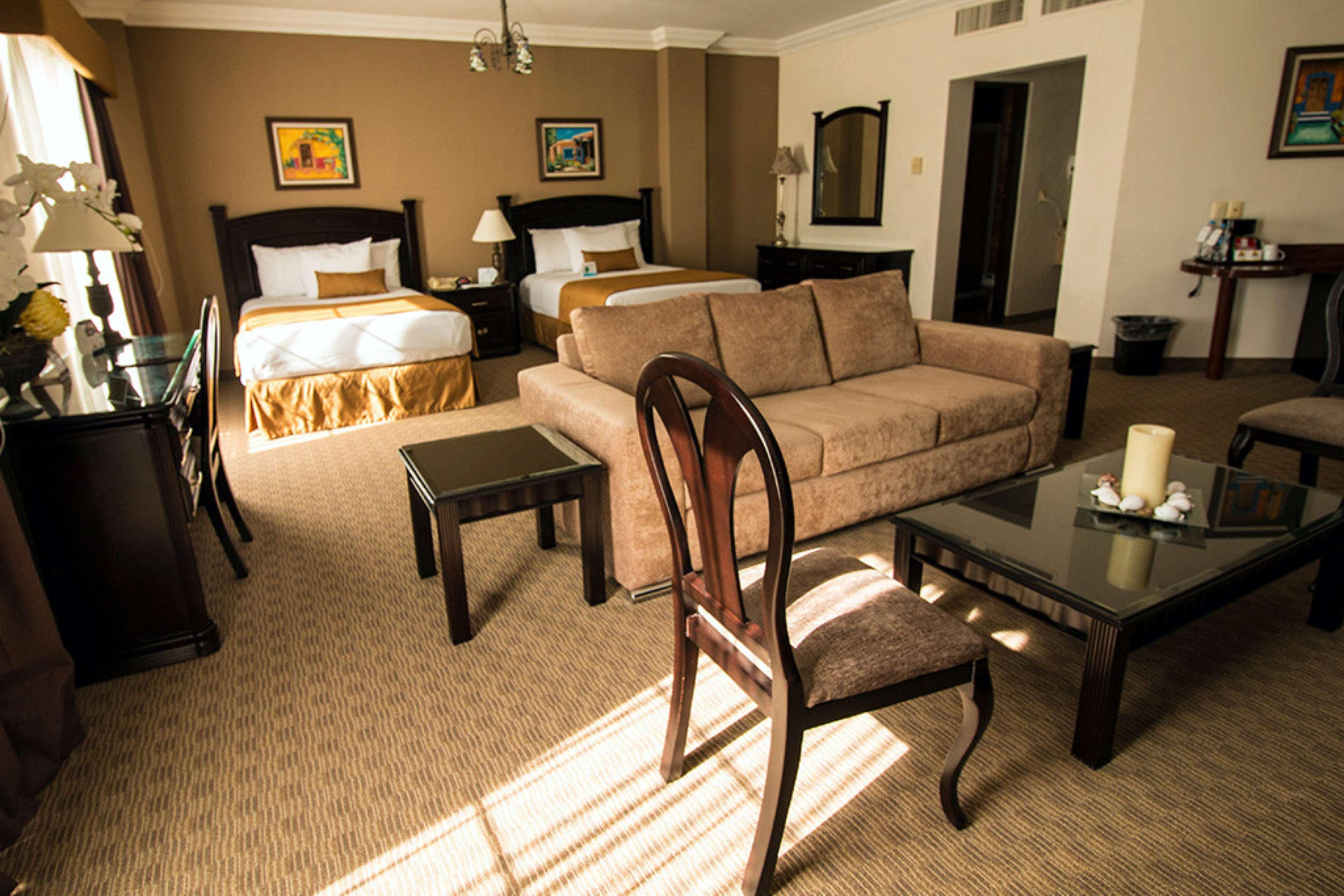 Hotel Western Del Rio Express 4*